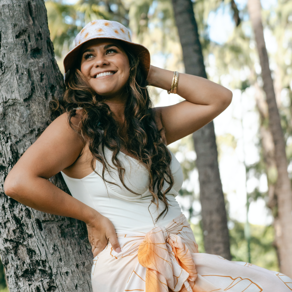 Catch A Tan Reversible Bucket Hat (Adult) – Haku Collective